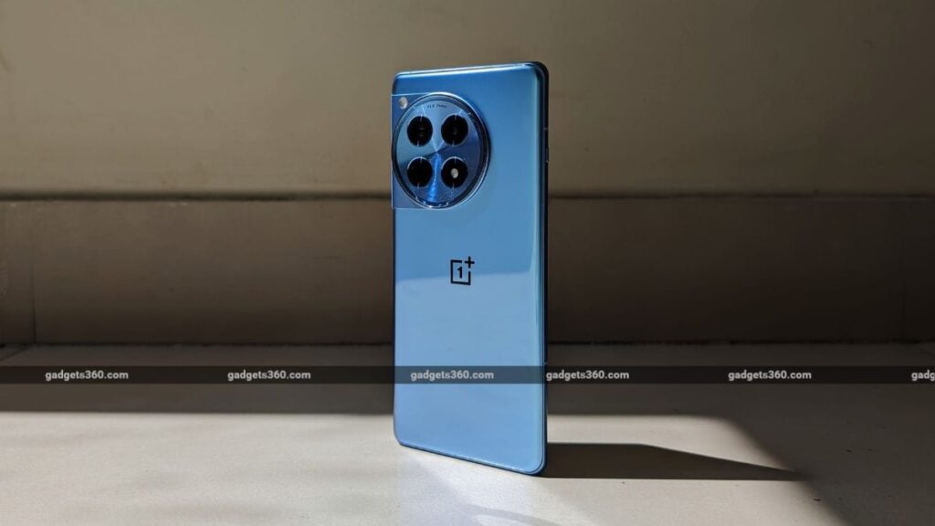 oneplus-12r-review-main_1707301603723.jpg