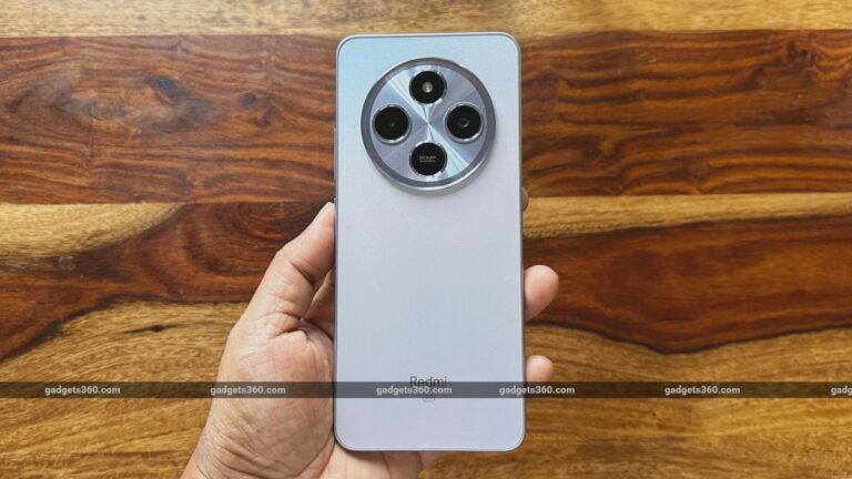 redmi_a4_5g_first_impressions_main_big_gadgets_360_1732536975049.jpg