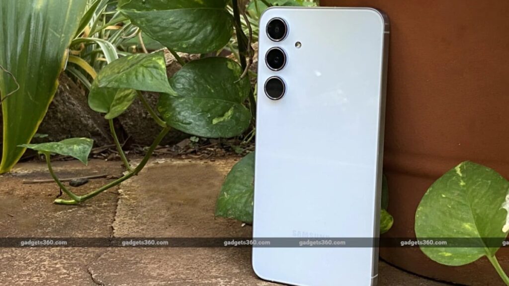 samsung_galaxy_A55_g360_review_1731936333191.jpg