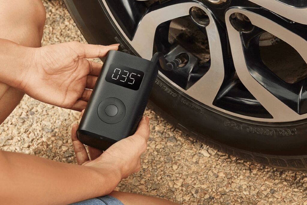 xiaomi_portable_air_compressor_1s_image_1647338789624.jpg