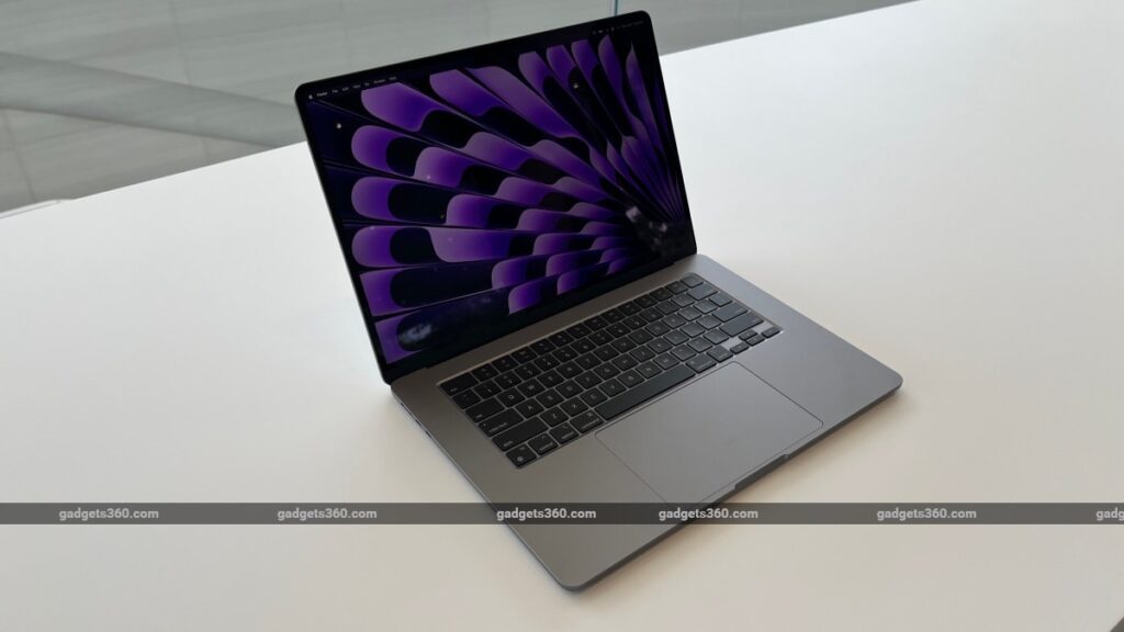apple_macbook_air_15_main_1686018137250.jpg