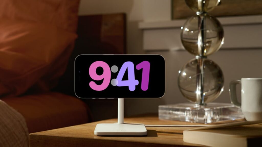 apple_standby_ios17_1685994868797.jpg