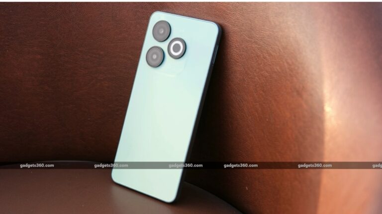Infinix_Smart_8HD_main_1717117445803.jpg