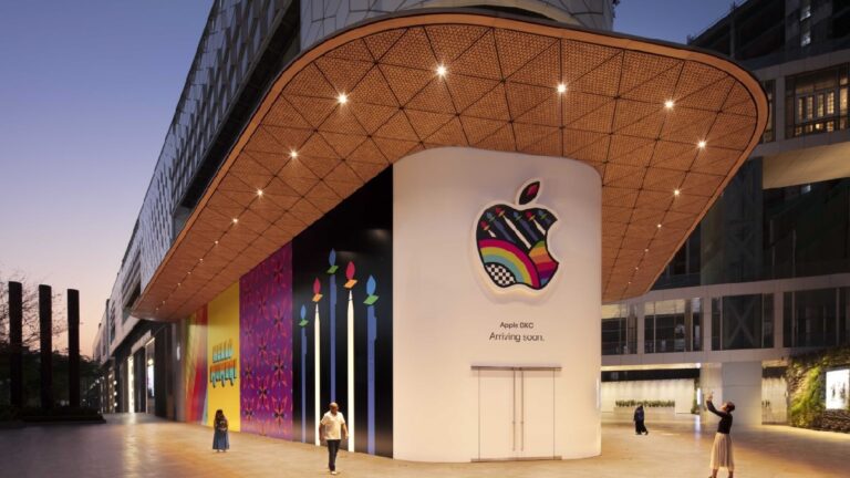 apple_store_mumbai_bkc_apple_1680686736295.jpg