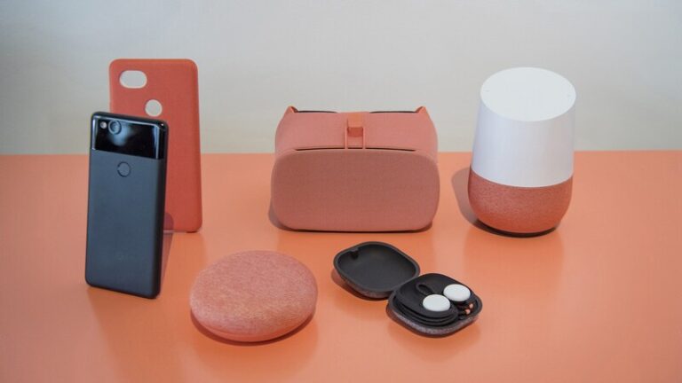 google_pixel_chromecast_assistant_home_bloomberg_full_1530169149733.jpg