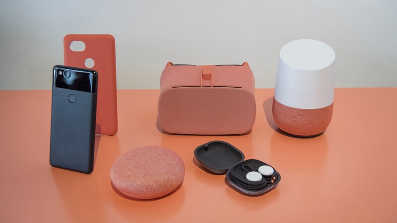 google_pixel_chromecast_assistant_home_bloomberg_full_1530169149733.jpg