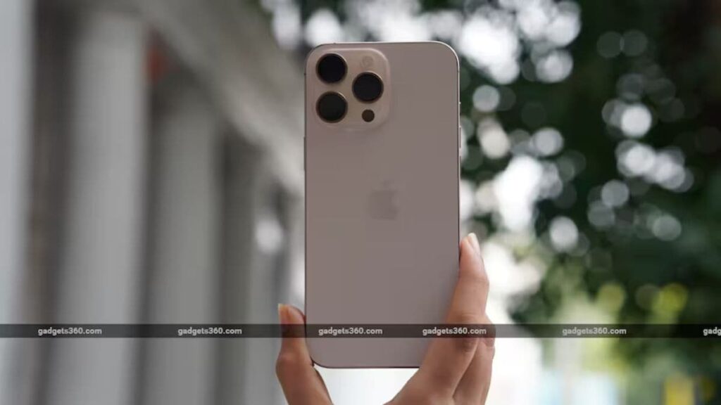 iphone_16_pro_review_1728977403967.jpg