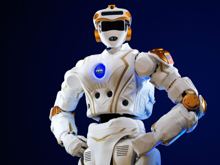 robot-scaled.jpg