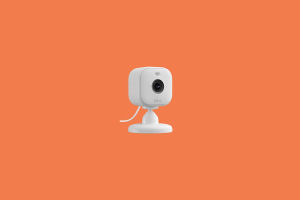 Blink-Mini-2-newest-model-Plug-in-smart-security-camera.jpg