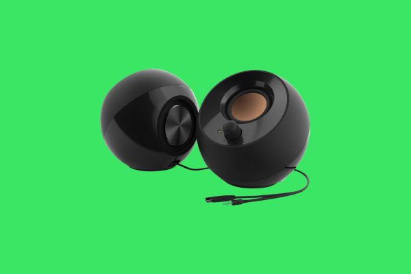 Creative-Pebble-2.0-USB-Powered-Desktop-Speakers.jpg
