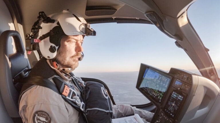 Kyle-Flies-CX300_in-Cockpit.jpg
