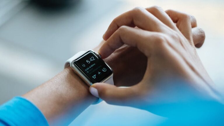 apple_watch_unsplash_1718261677954.jpg