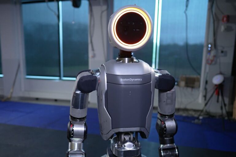 atlas_robot_1713433914488.jpg