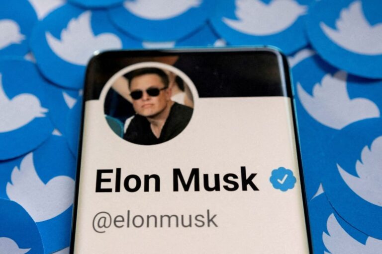 elon_musk_twitter_background_image_reuters_1652439877577.jpg