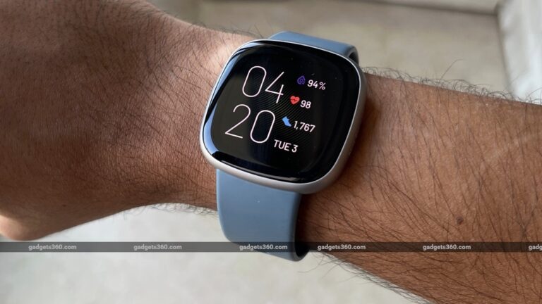 fitbit_versa_4_review_main_1672813270787.jpg