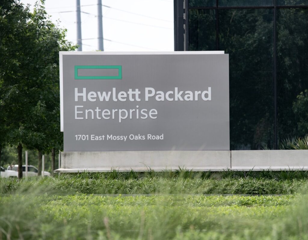 hewlett-packard-enterprise-office-outside.jpg
