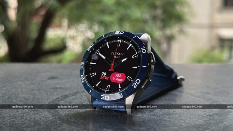 tissot_ttouch_connect_sport_front_main_big_gadgets_360_1722255997165.jpg