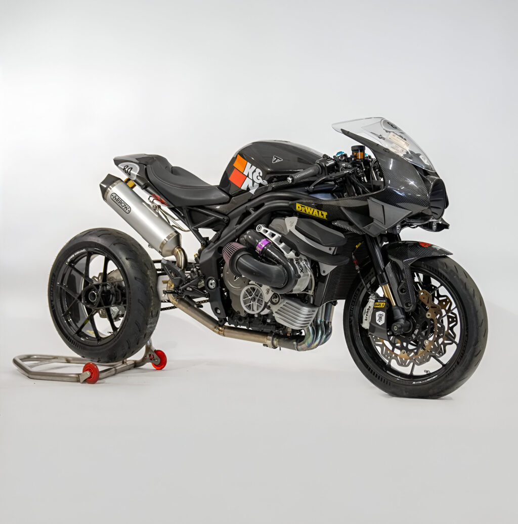 03-RR-Bottom-image-1.jpg