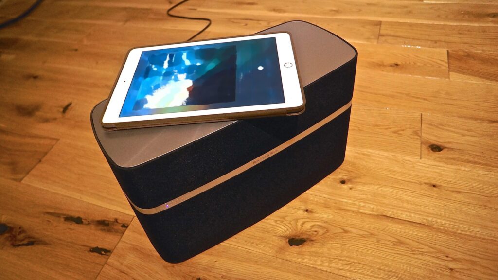 Bowers__Wilkins_A7_Airplay__iPad-scaled.jpg